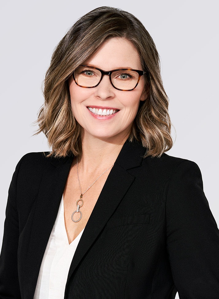 Donna Prahacs, Vice-présidente, Talent, culture et développement durable